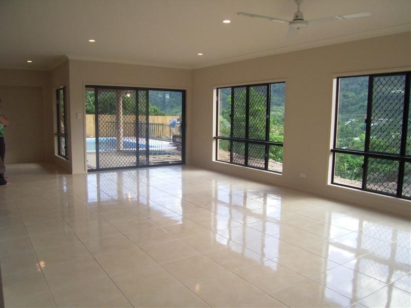 14 East Park Ridge, Kanimbla QLD 4870