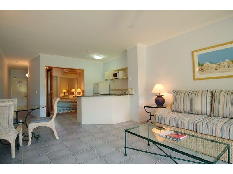 APT. 306 /  139 to 143 Williams Esplanade, Palm Cove QLD 4879