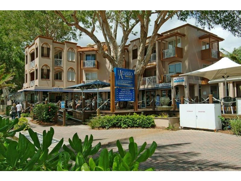 APT. 306 /  139 to 143 Williams Esplanade, Palm Cove QLD 4879