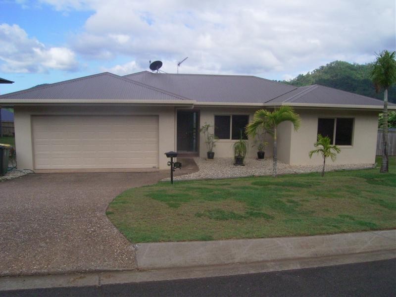 12 Pilosa Street, Redlynch QLD 4870