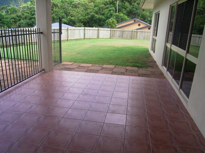 12 Pilosa Street, Redlynch QLD 4870