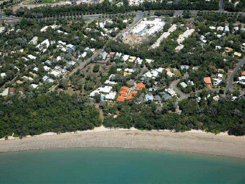 2  PORT DOUGLAS ROAD, Port Douglas QLD 4877
