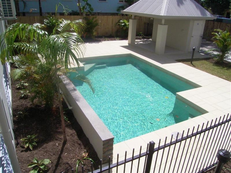 2 /423-427 Draper Street, Parramatta Park QLD 4870