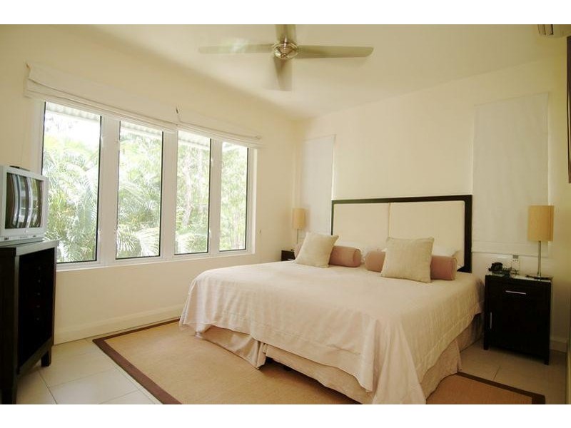 4121/4122 Williams Esplanade, Palm Cove QLD 4879