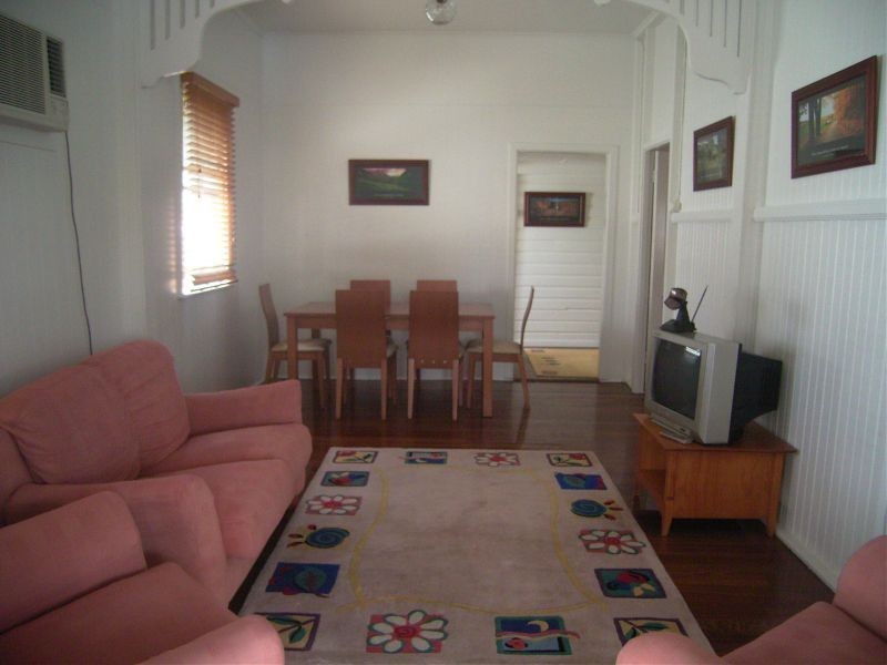 24 Maranoa Street, Parramatta Park QLD 4870