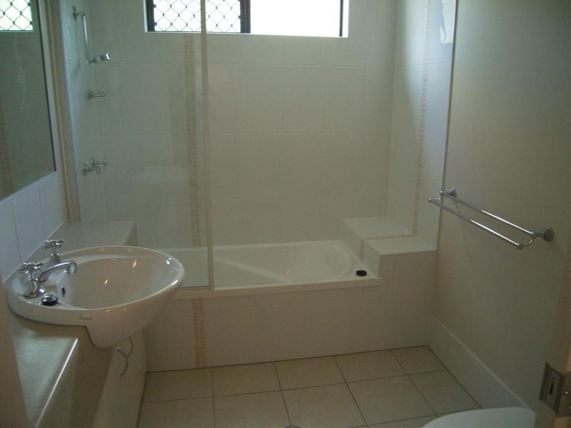 APT. 5/423-427  Draper Street, Breezes, Parramatta Park QLD 4870