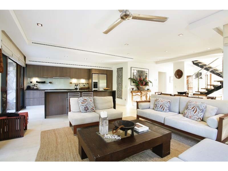 BURE 113 / 5 Triton Street, Palm Cove QLD 4879