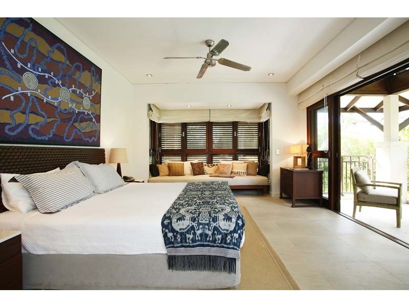 BURE 113 / 5 Triton Street, Palm Cove QLD 4879