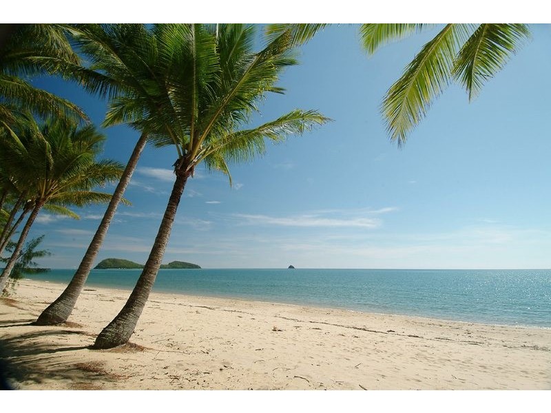 BURE 113 / 5 Triton Street, Palm Cove QLD 4879