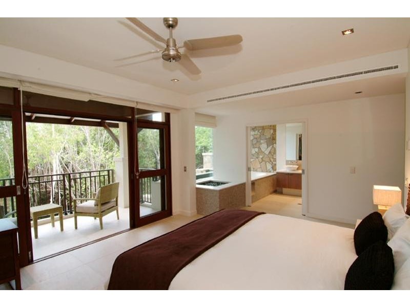 BURE 113 / 5 Triton Street, Palm Cove QLD 4879