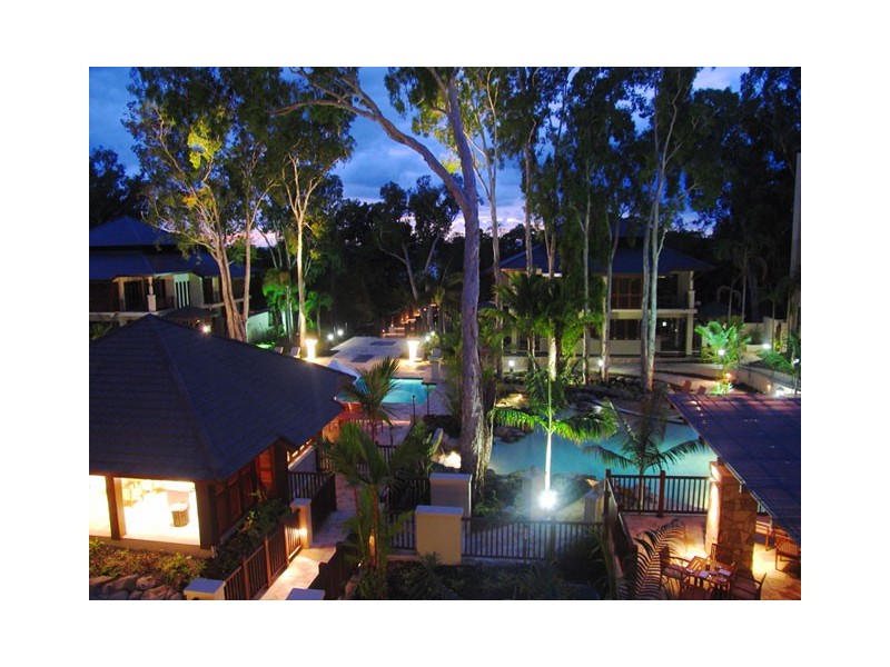 BURE 113 / 5 Triton Street, Palm Cove QLD 4879