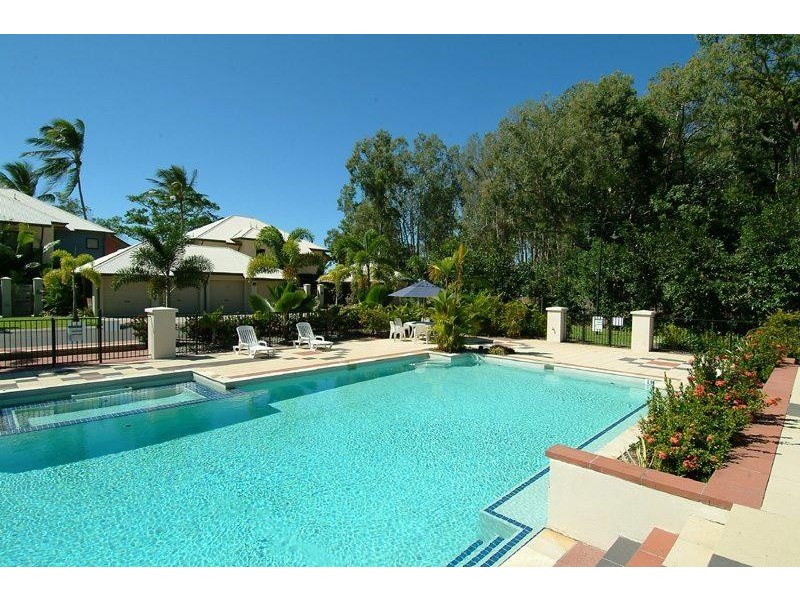 Clifton Beach QLD 4879