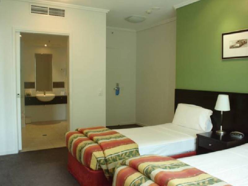 Level 7 APT 708/ 99  Esplanade, Cairns City QLD 4870