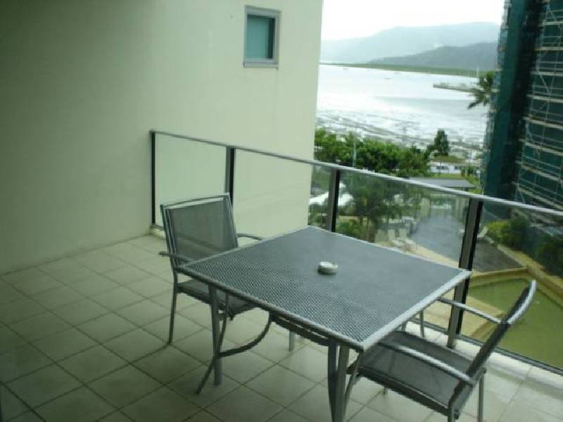 Level 7 APT 708/ 99  Esplanade, Cairns City QLD 4870