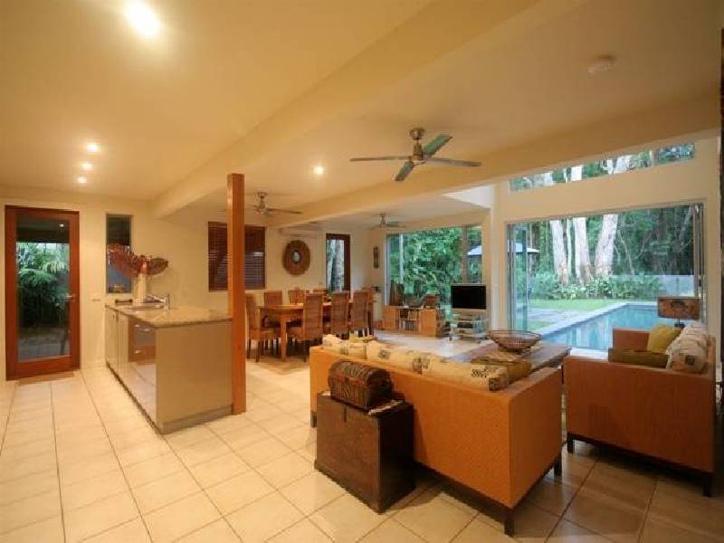 22  Solander Boulevard, Port Douglas QLD 4877