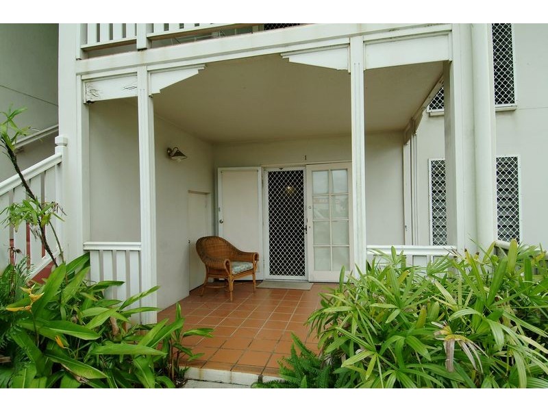 APT. 1/  176 Spence Street, Cairns QLD 4870