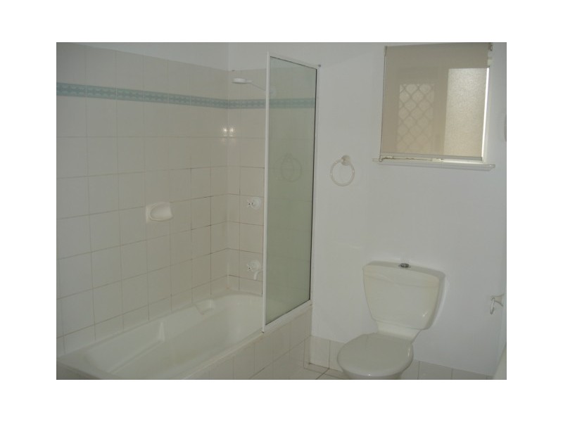 APT. 1/  176 Spence Street, Cairns QLD 4870