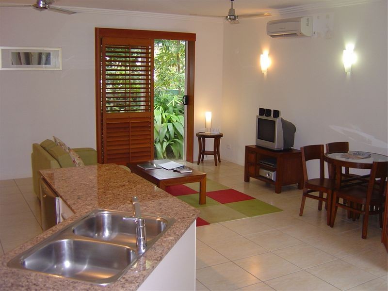 APT. 9 /   3 – 5 Davidson Street, Port Douglas QLD 4877