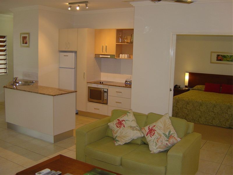 APT. 9 /   3 – 5 Davidson Street, Port Douglas QLD 4877