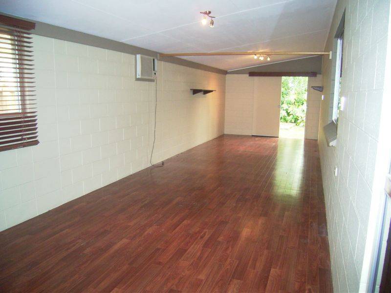 8 Urambi Close, Woree QLD 4868