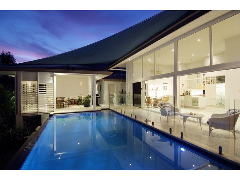 51 Crowsnest Terrace, Trinity Beach QLD 4879
