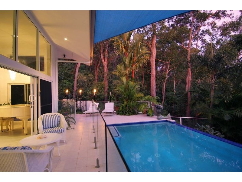 51 Crowsnest Terrace, Trinity Beach QLD 4879