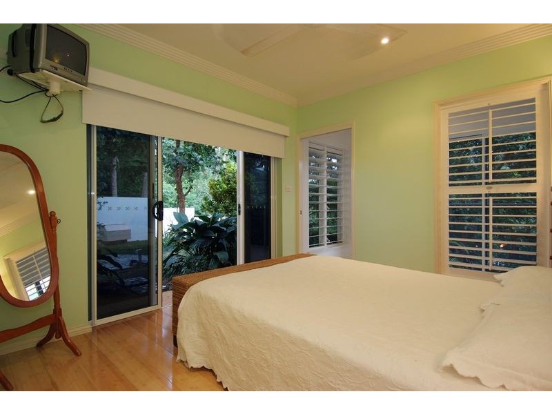 51 Crowsnest Terrace, Trinity Beach QLD 4879