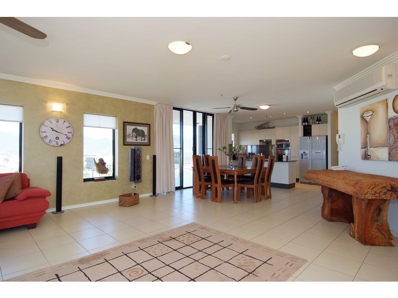 APT 1104 /  25 Wharf Street, Cairns QLD 4870