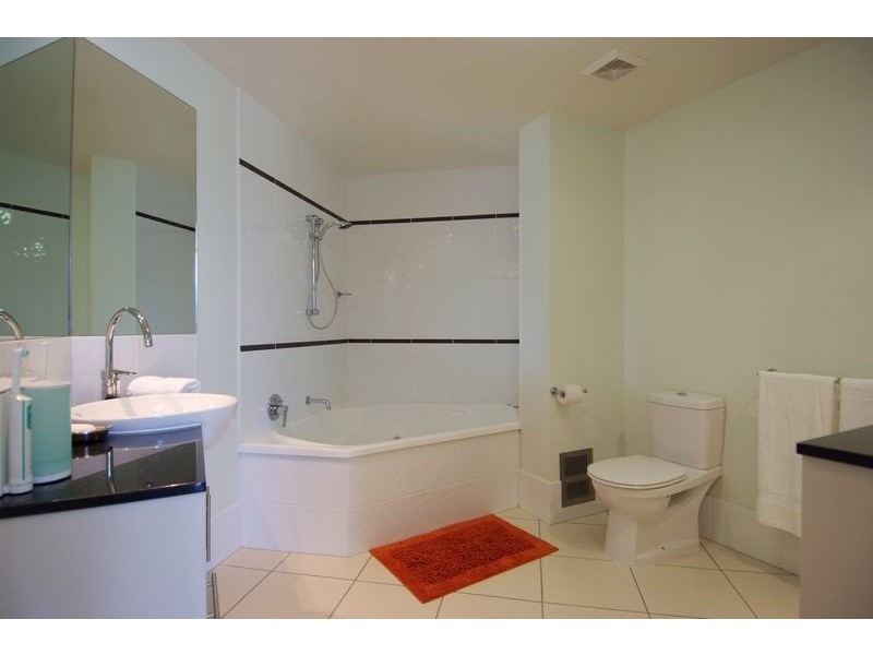 APT 1104 /  25 Wharf Street, Cairns QLD 4870