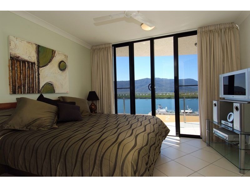 APT 1104 /  25 Wharf Street, Cairns QLD 4870