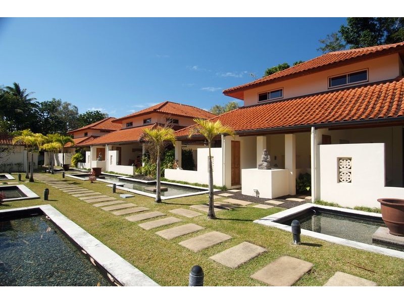 APT. 7 /   24 Andrews Close, Port Douglas QLD 4877
