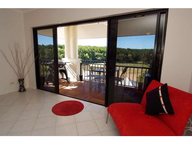 Level 2 APT 15 /  293 Esplanade, Cairns QLD 4870