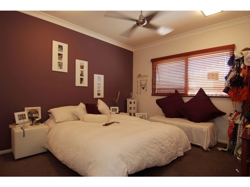 Level 2 APT 15 /  293 Esplanade, Cairns QLD 4870