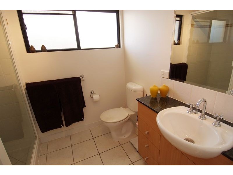 Level 2 APT 15 /  293 Esplanade, Cairns QLD 4870