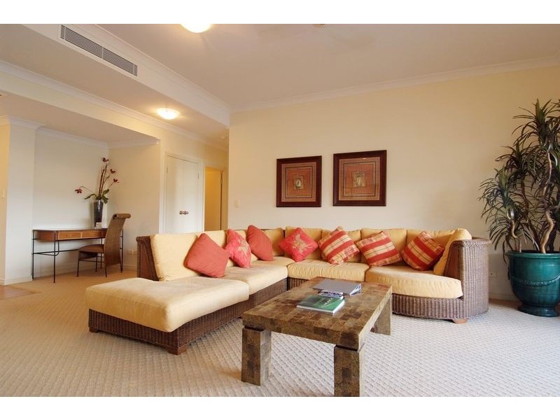 Level 7 APT. 704 / 38 MANTRA ON THE ESPLANADE, Cairns QLD 4870