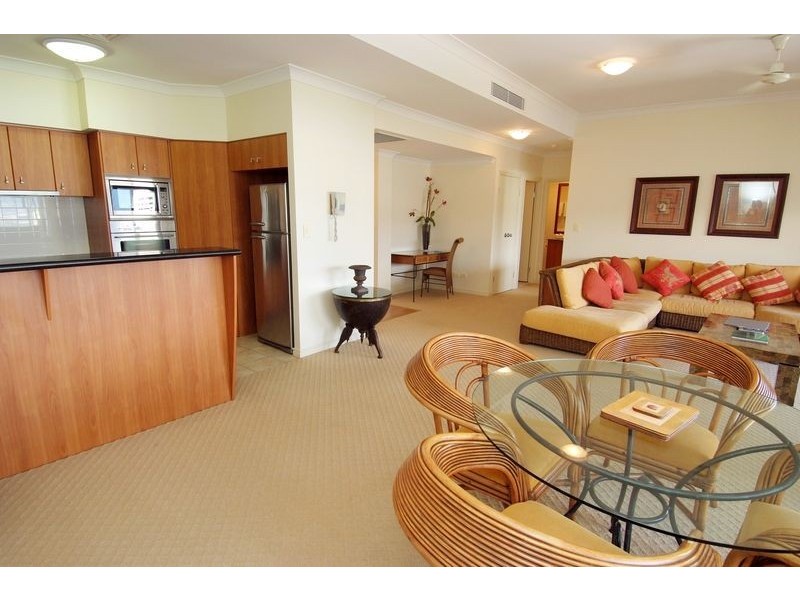 Level 7 APT. 704 / 38 MANTRA ON THE ESPLANADE, Cairns QLD 4870