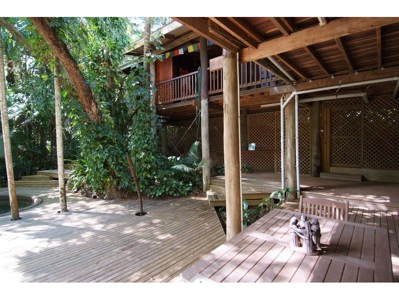 6 Charlekata Close, Freshwater QLD 4870