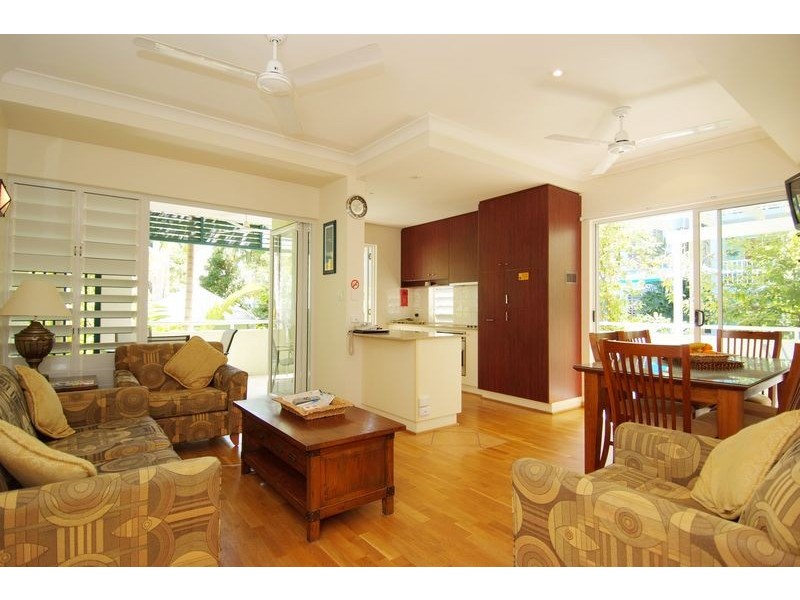 APT. 2 /   7 Davidson Street, Port Douglas QLD 4877