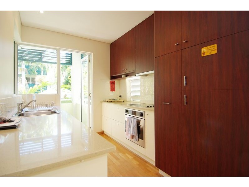 APT. 2 /   7 Davidson Street, Port Douglas QLD 4877