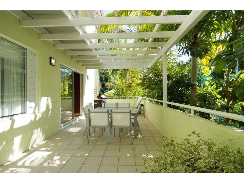 APT. 2 /   7 Davidson Street, Port Douglas QLD 4877