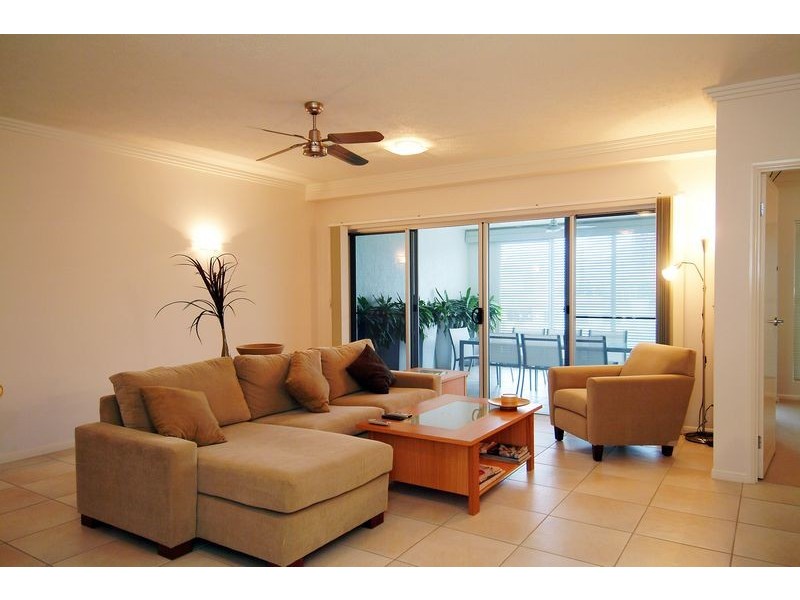 Level 2 APT. 10 / 110 -112 Sheridan Street, Cairns QLD 4870