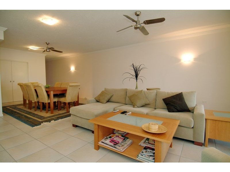Level 2 APT. 10 / 110 -112 Sheridan Street, Cairns QLD 4870