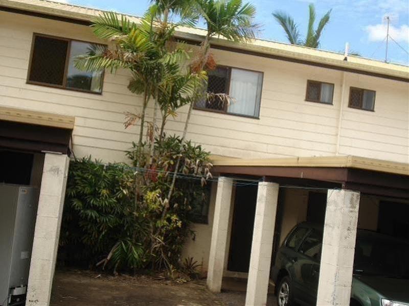 APT. 2 /   17-19 Sandown Close,, Woree QLD 4868