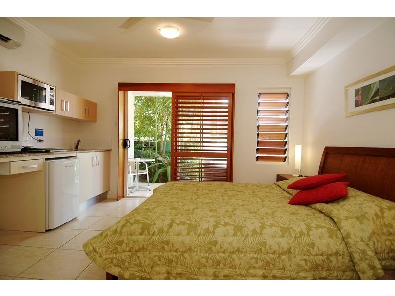 APT. 8 /   3 – 5 Davidson Street, Port Douglas QLD 4877