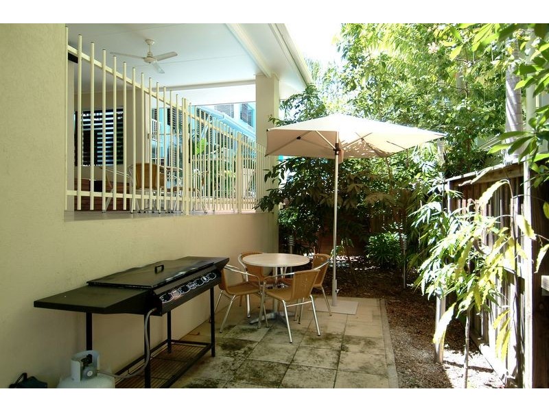 APT. 8 /   3 – 5 Davidson Street, Port Douglas QLD 4877
