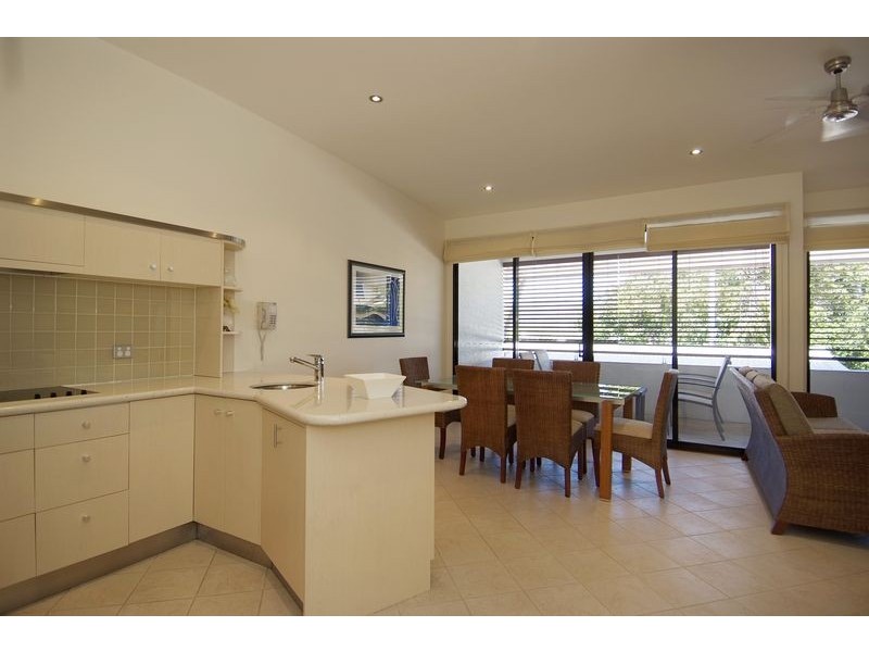 APT. 2 / 26 – 30 Macrossan Street, Port Douglas QLD 4877