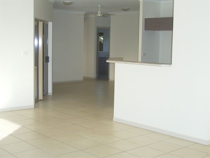 13 Celtis Close, Redlynch QLD 4870