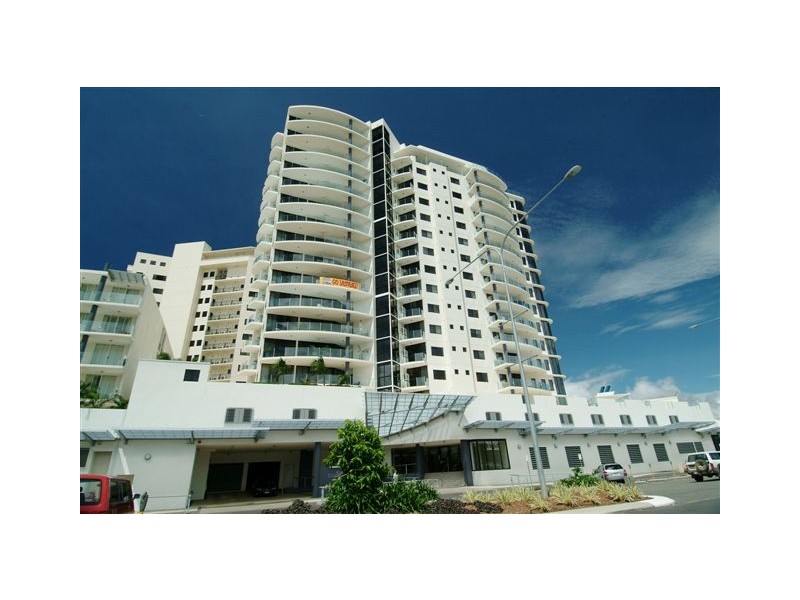 APT. 601/2-4  Lake Street, Piermonde, Cairns QLD 4870