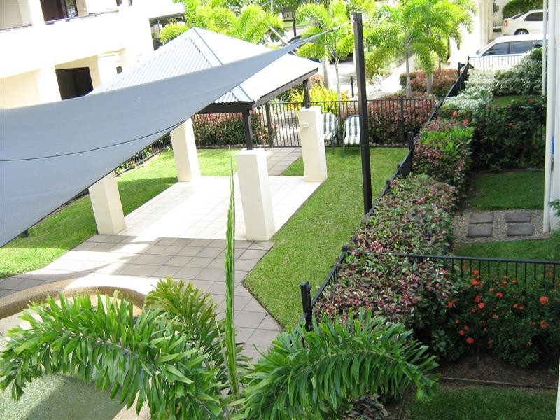 12 Oyster Court, Trinity Beach QLD 4879