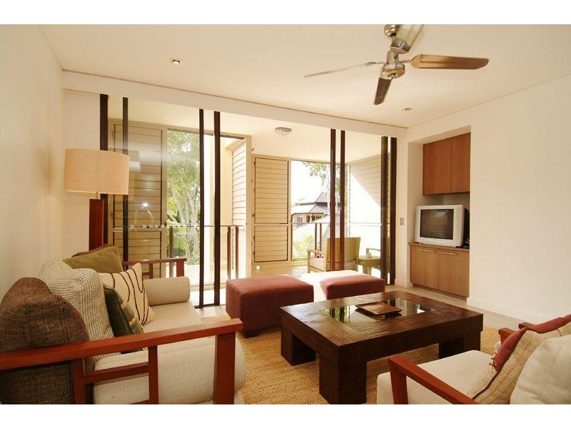 APT. 230/231  / 5 Triton Street, Palm Cove QLD 4879
